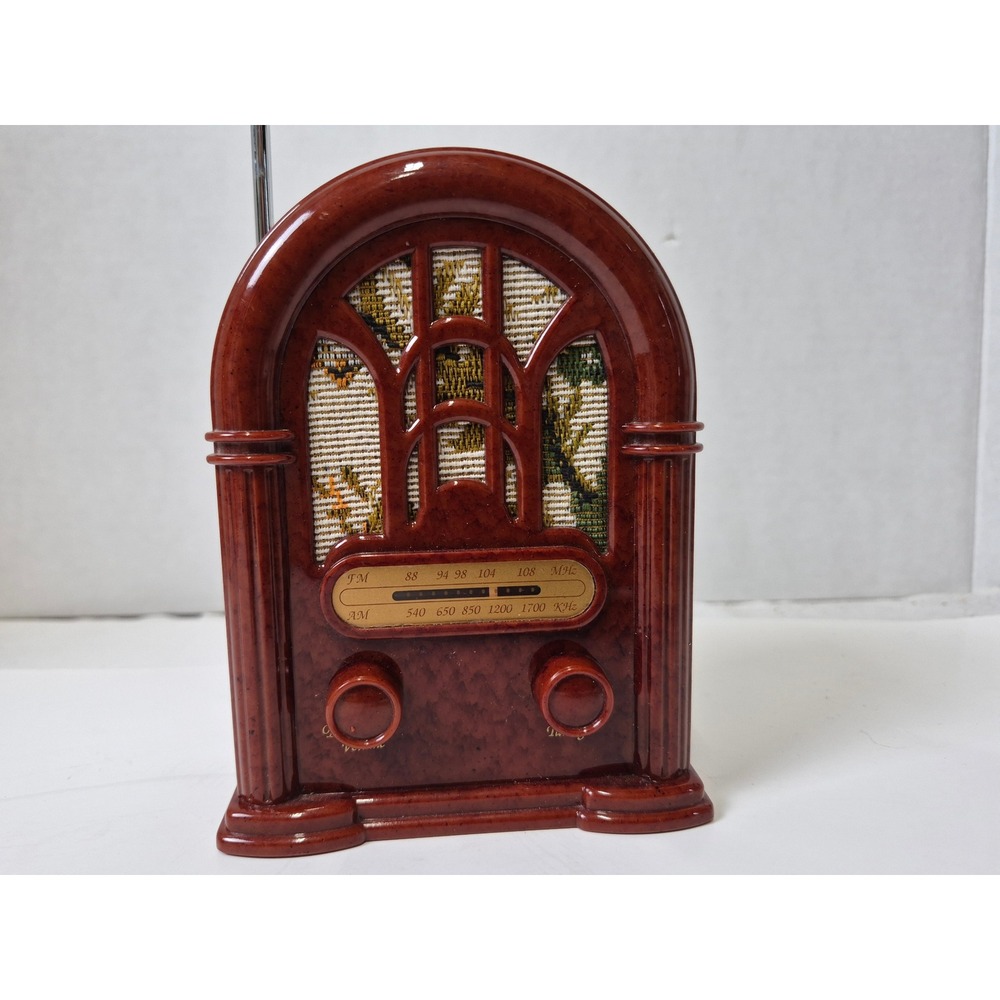 Vintage Style Cathedral AM FM Radio Faux Wood Burl Tabletop Retro Decor Tested